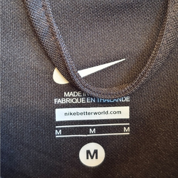 Nike Men’s medium black zip up jacket w zippered pockets. Exclnt cndtn. - Picture 3 of 5